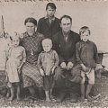 Семья Николая Андреевича: жена Пелагея Ивановна, сыновья Николай, Пётр, Владимир, дочь Лидия (на фото семья не в полном составе)